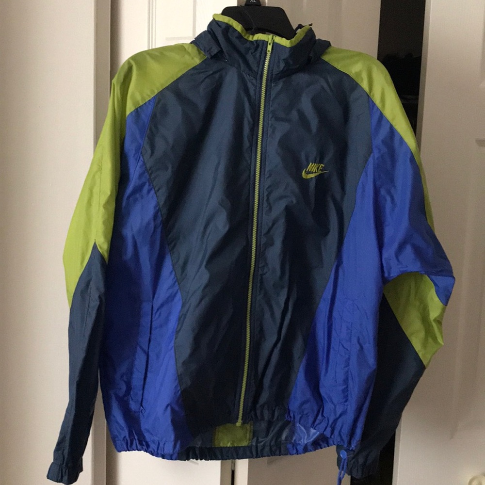 Nike vintage windbreaker.